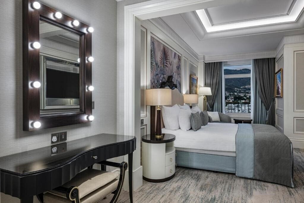 Панорама Merit Royal Diamond Hotel 5*