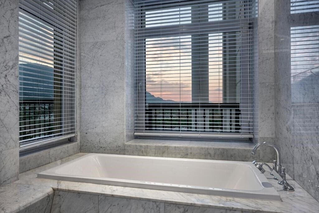 Апартаменти Merit Royal Diamond Hotel 5*