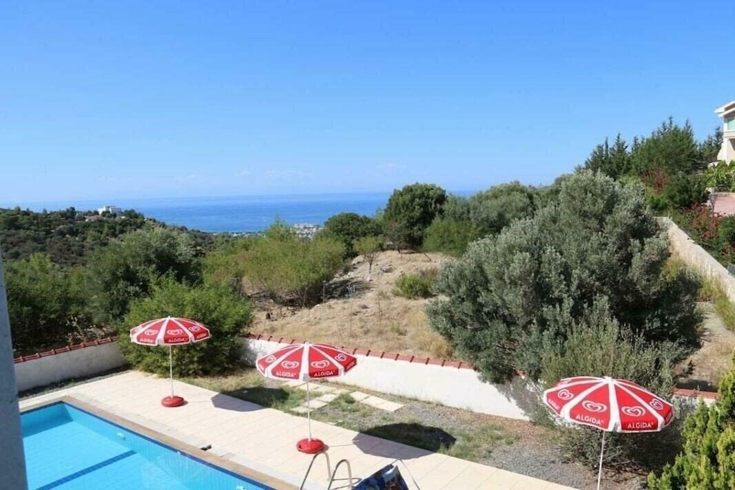 Панорама Villa Sesil By Amy Villas 3*