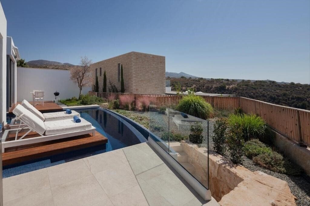 Территория White Pearl Hotel 3*