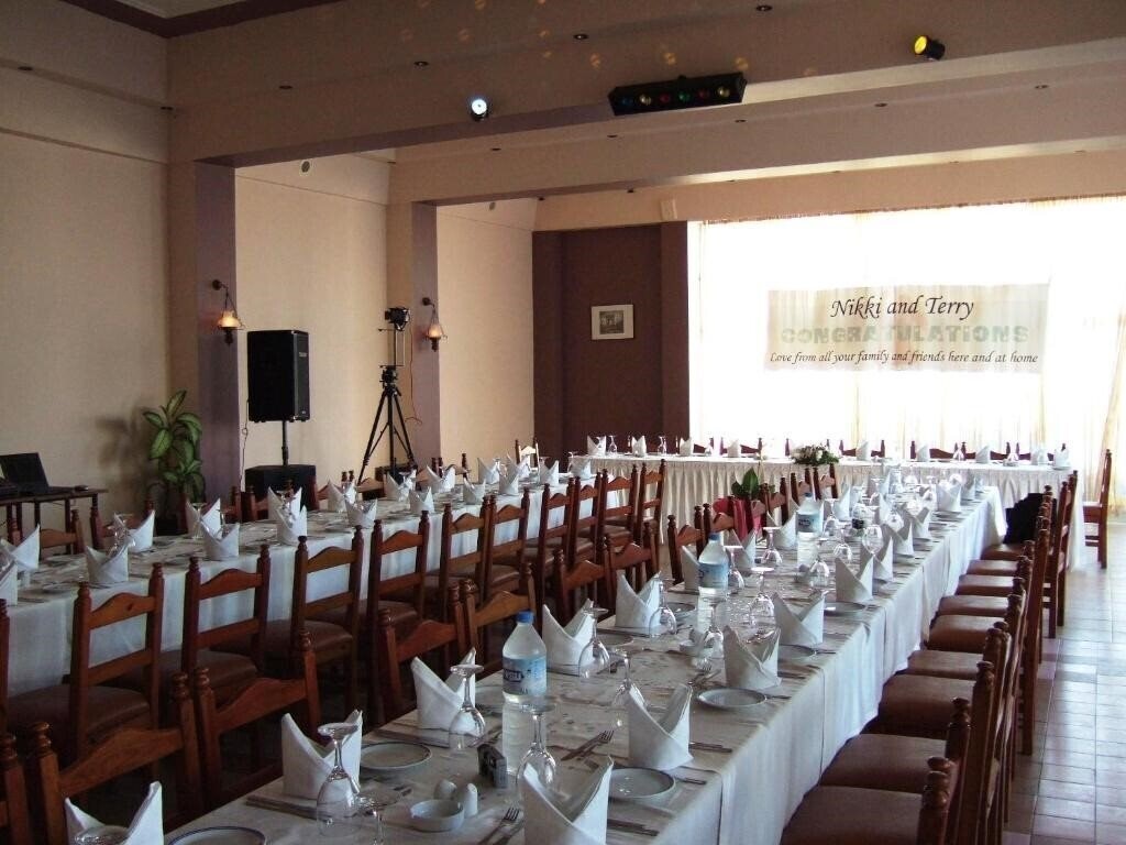 Территория Hotel Sempati 3*