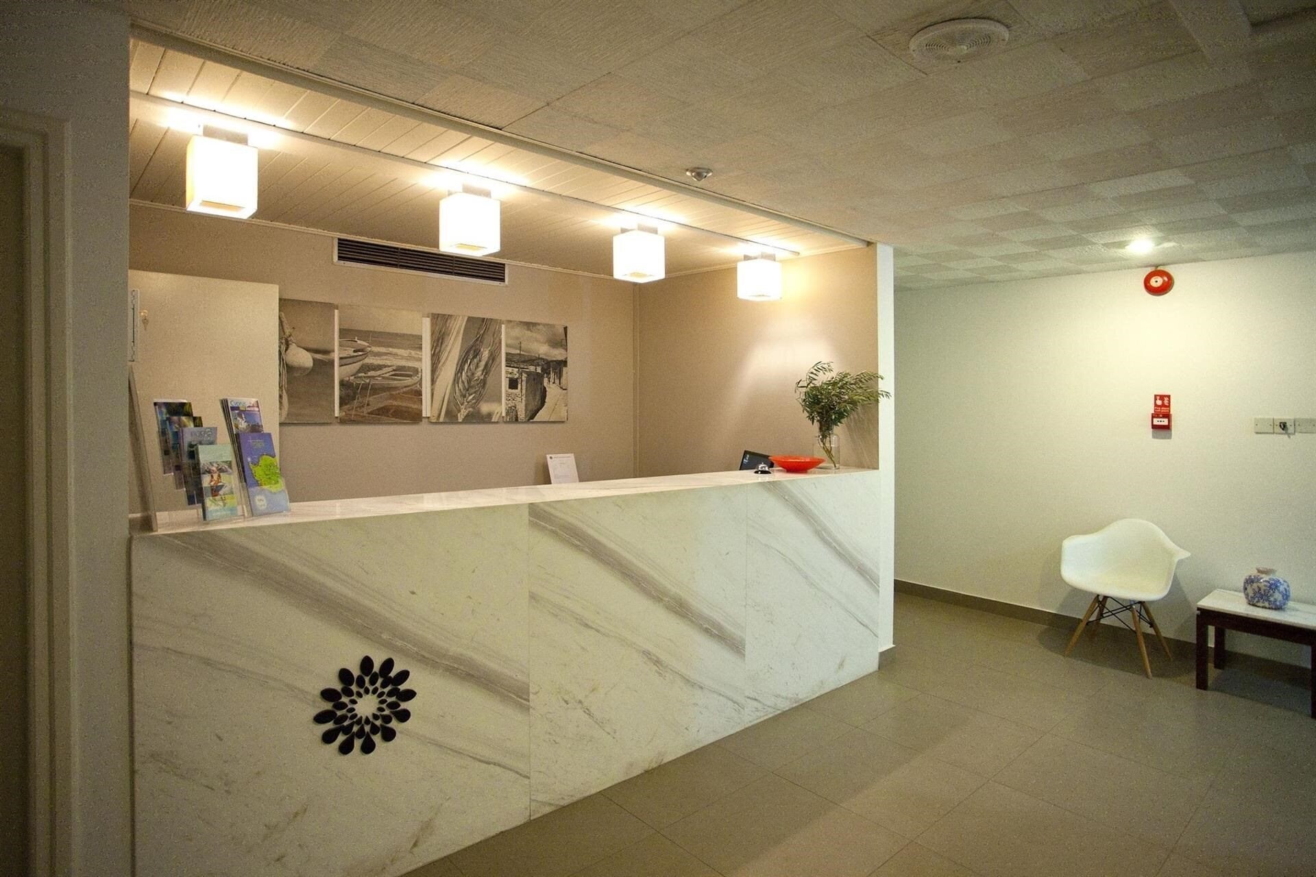 Вид Constantiana Beach Hotel Apartments апартаменты