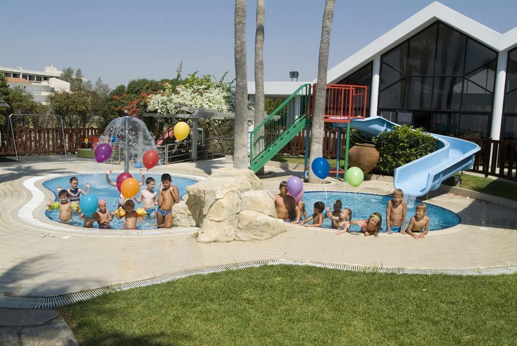 Вид Palm Beach Hotel & Bungalows 4*