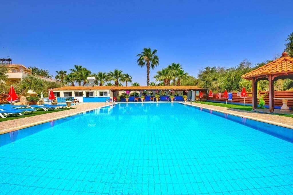 Отель Hadjios Villas 3*