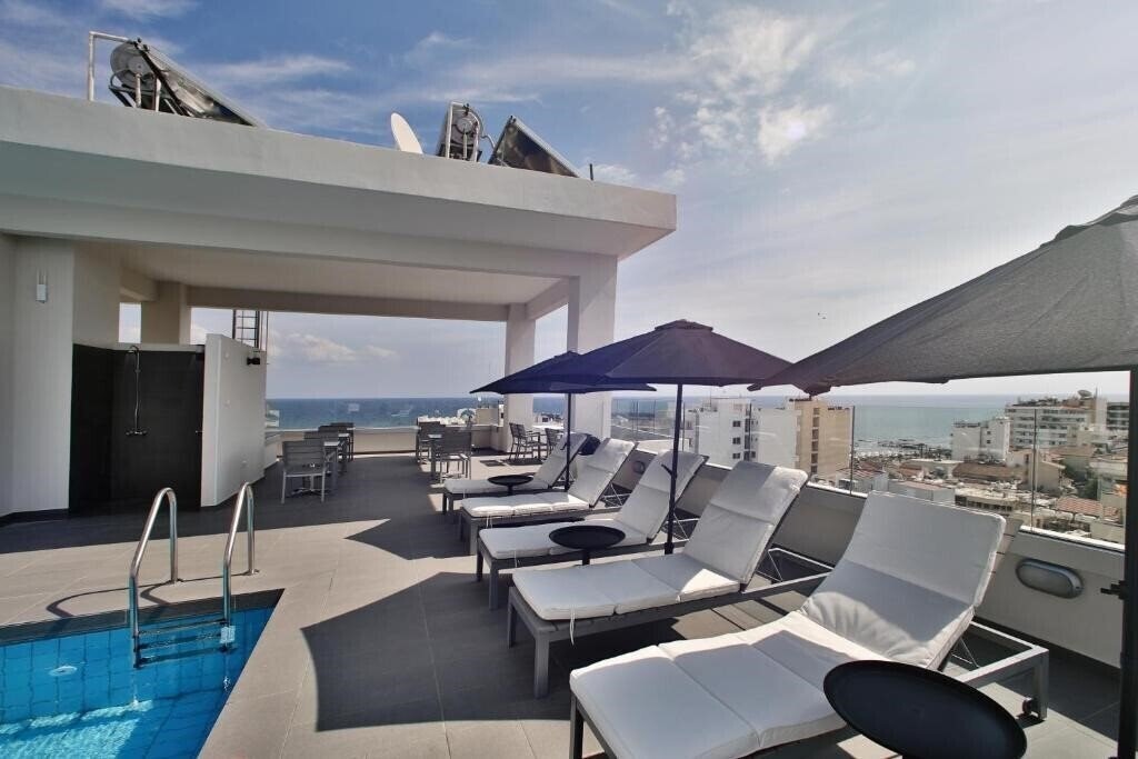 Территория Josephine Boutique Hotel 3*