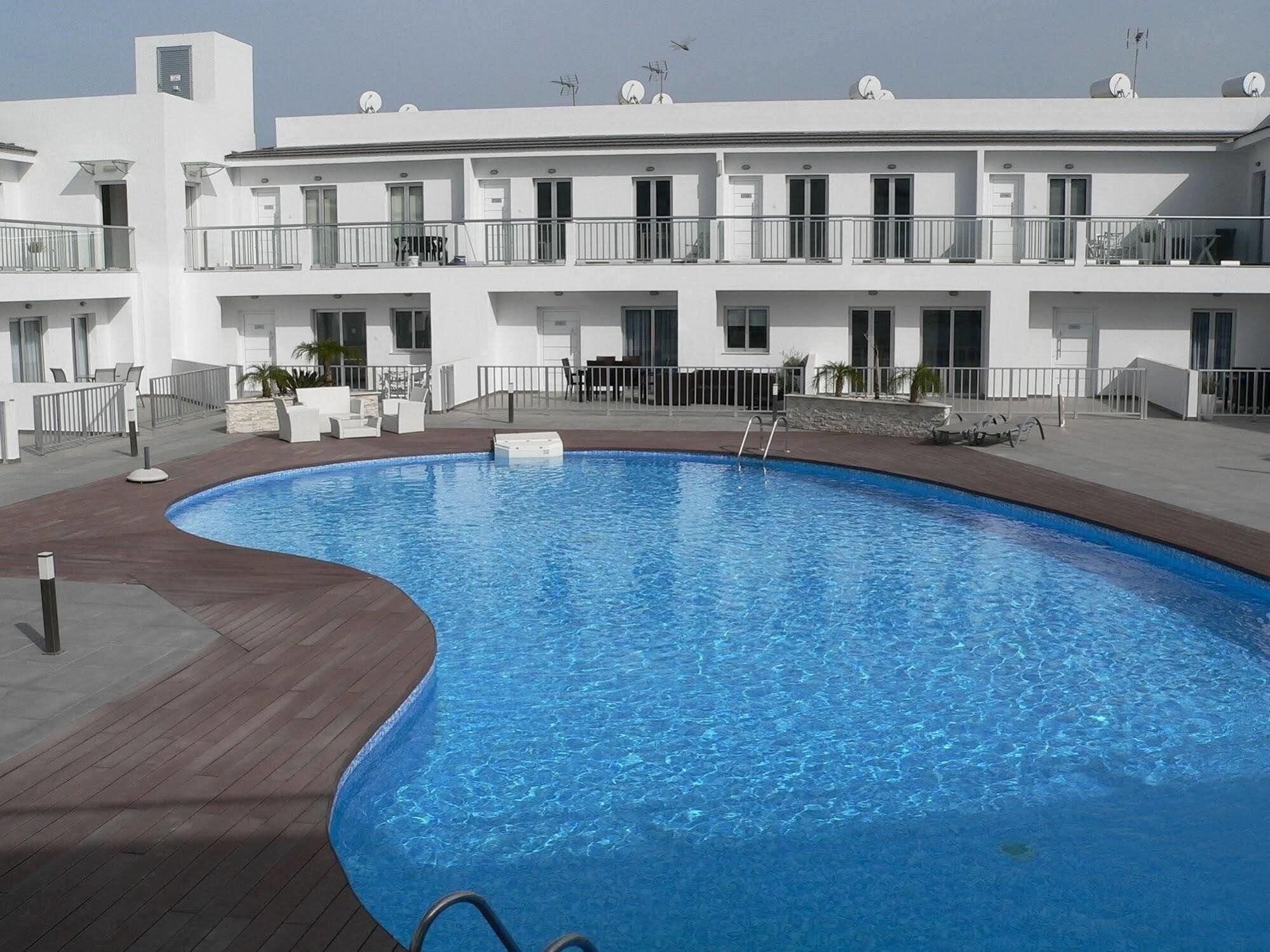 Отель High View Gardens Apart апартаменты