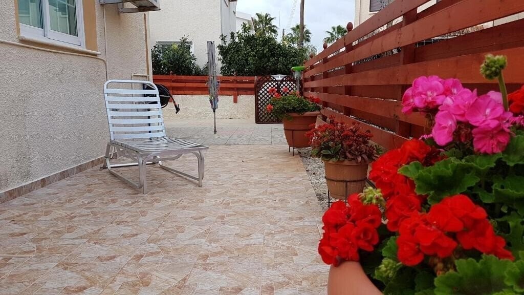 Вид Philippou Beach Villas & Apts 4*