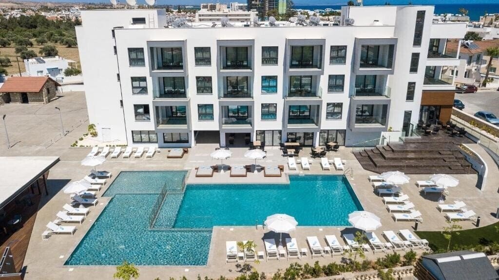 Отель The Quality Lodge BW Premier Collection 4*