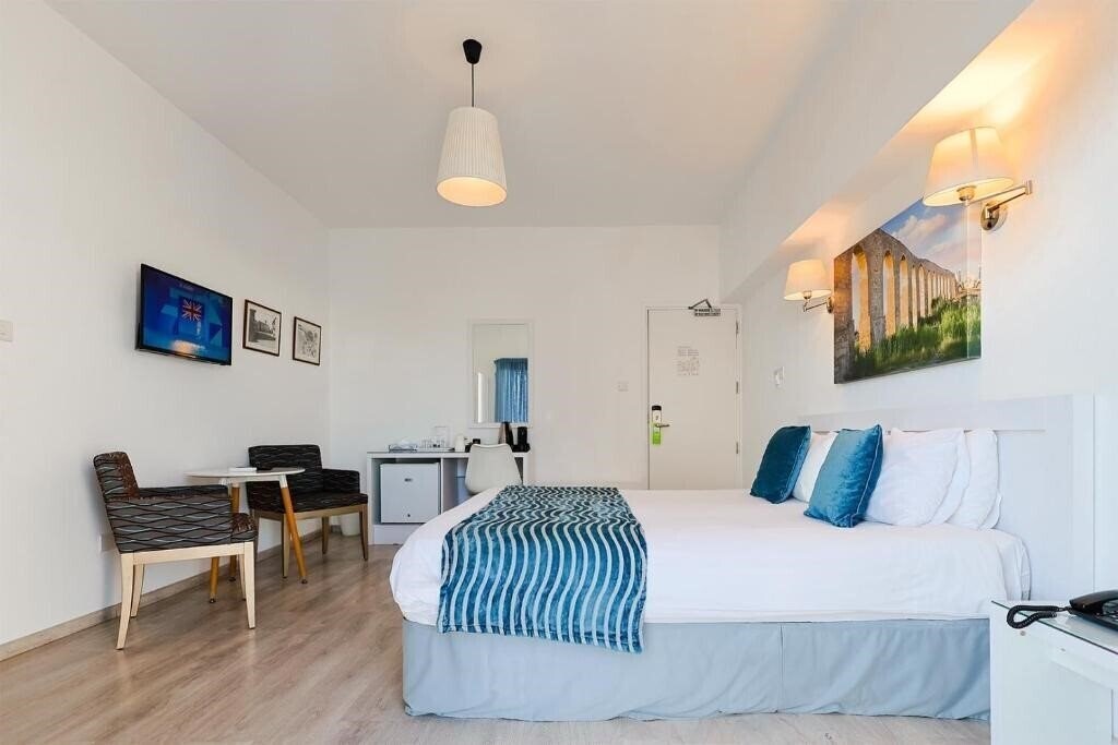 Територія Mikes Kanarium City Hotel 3*