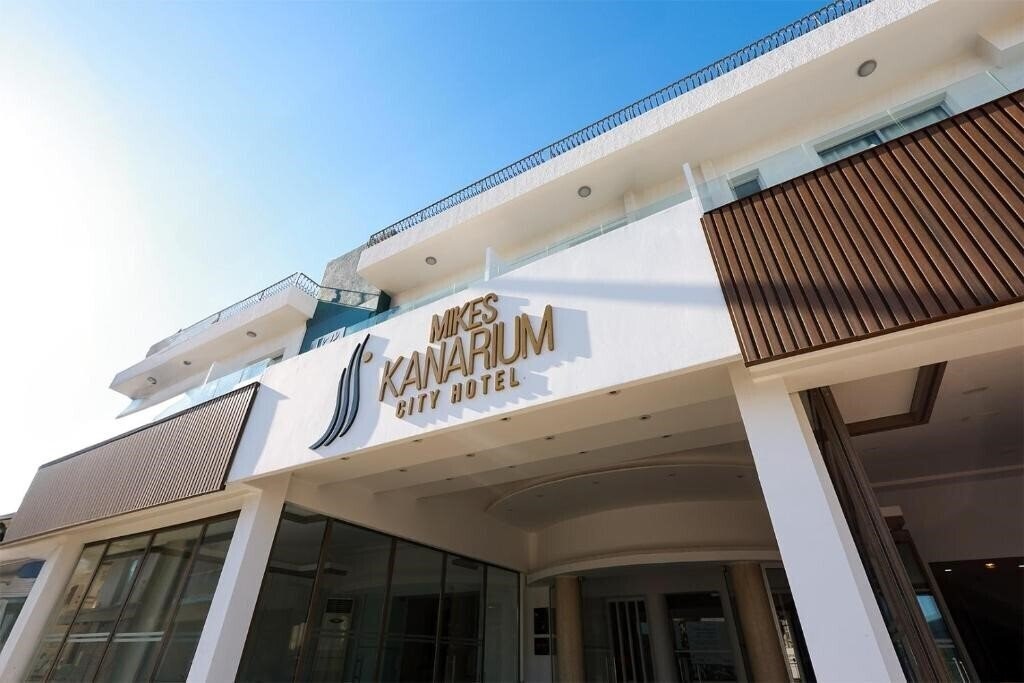 Апартаменти Mikes Kanarium City Hotel 3*
