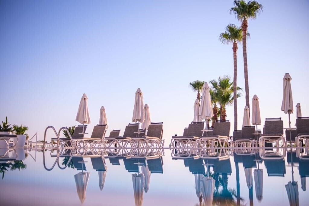 Панорама Louis Infinity Blu 4*