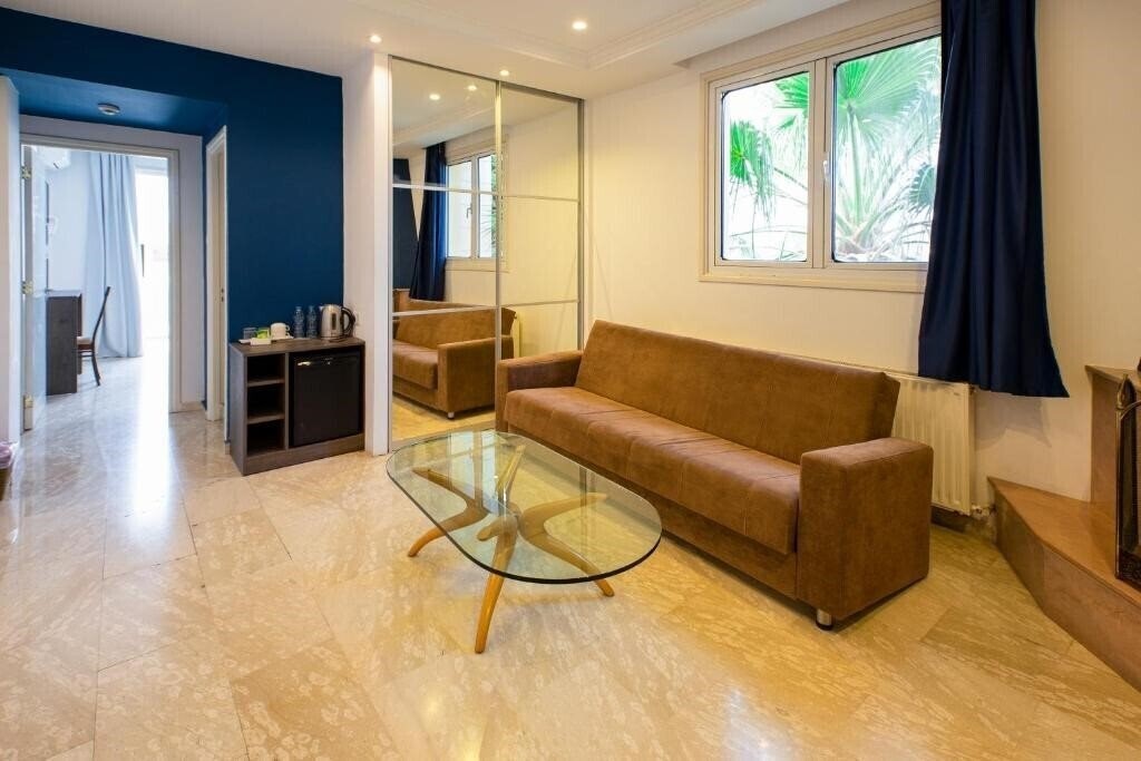 Апартаменты Saint Elena Boutique Hotel 3*