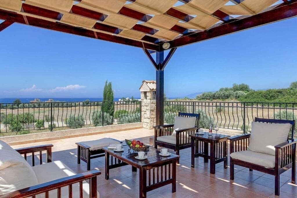 Панорама Villa Yialos 4*
