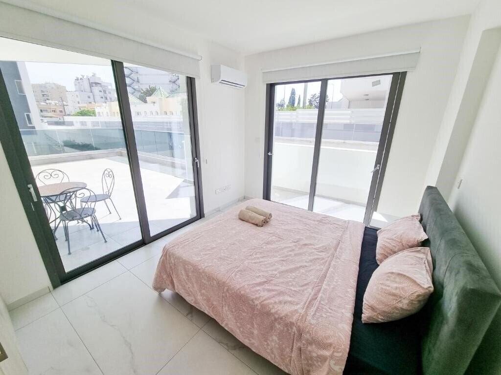 Фото Shades Of Blue Apartment 5*