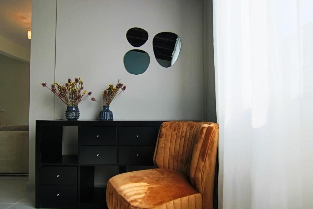 Вид Phaedrus Living: City View Luxury Flat Harbour 03 4*