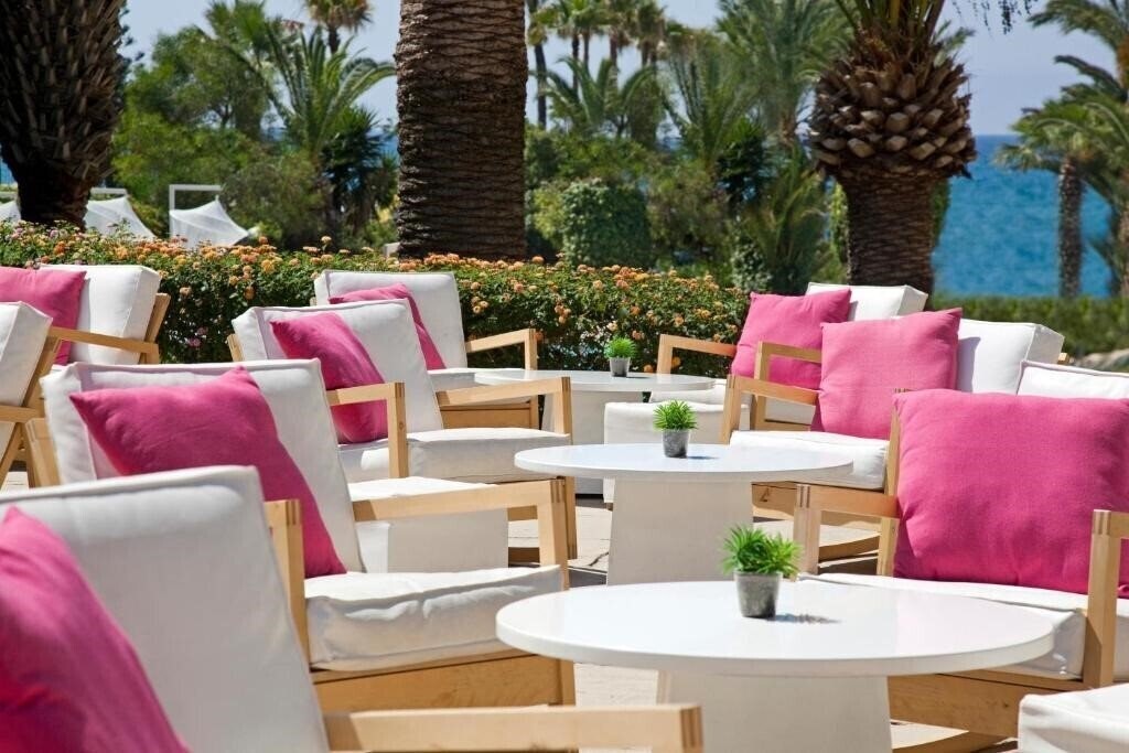 Территория Sandy Beach Hotel & SPA 4*