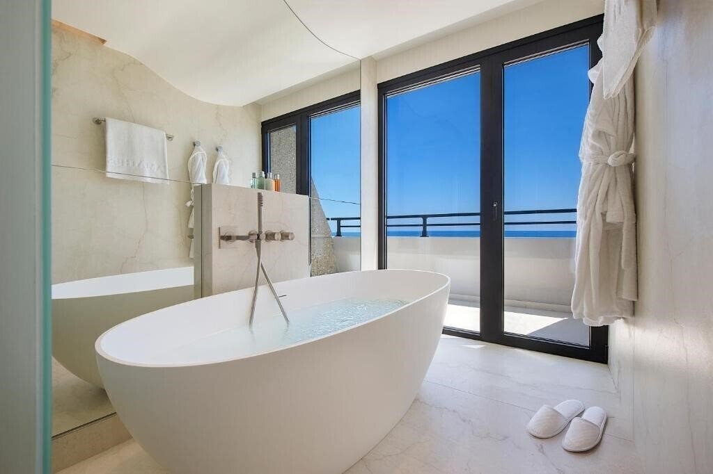 Территория Amathus Beach Hotel 5*