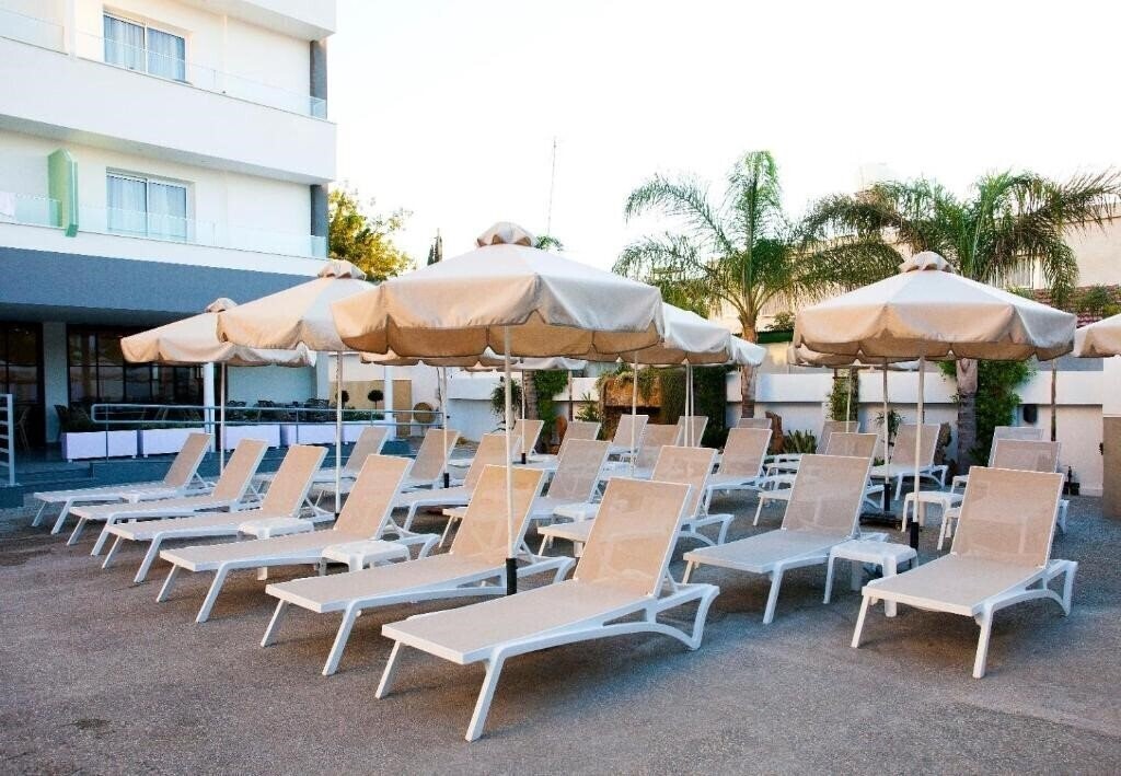 Территория Pefkos Hotel (ex. Pefkos) 3*