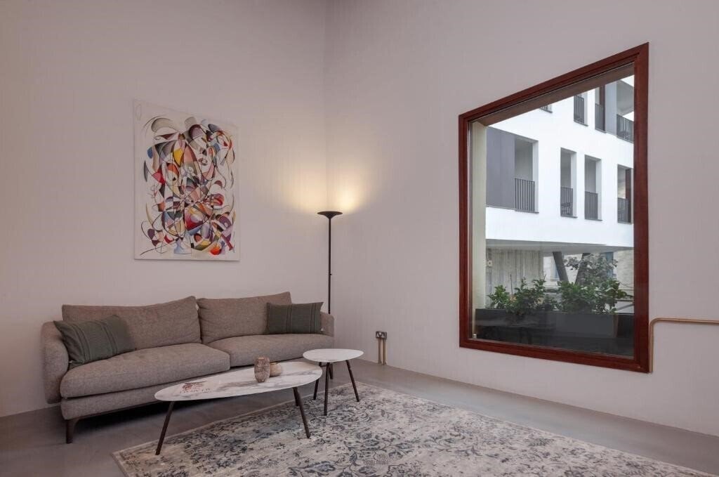 Панорама Alinea Suites Limassol 3*