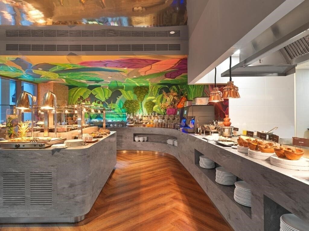 Вид Nyx Limassol By Leonardo 4*