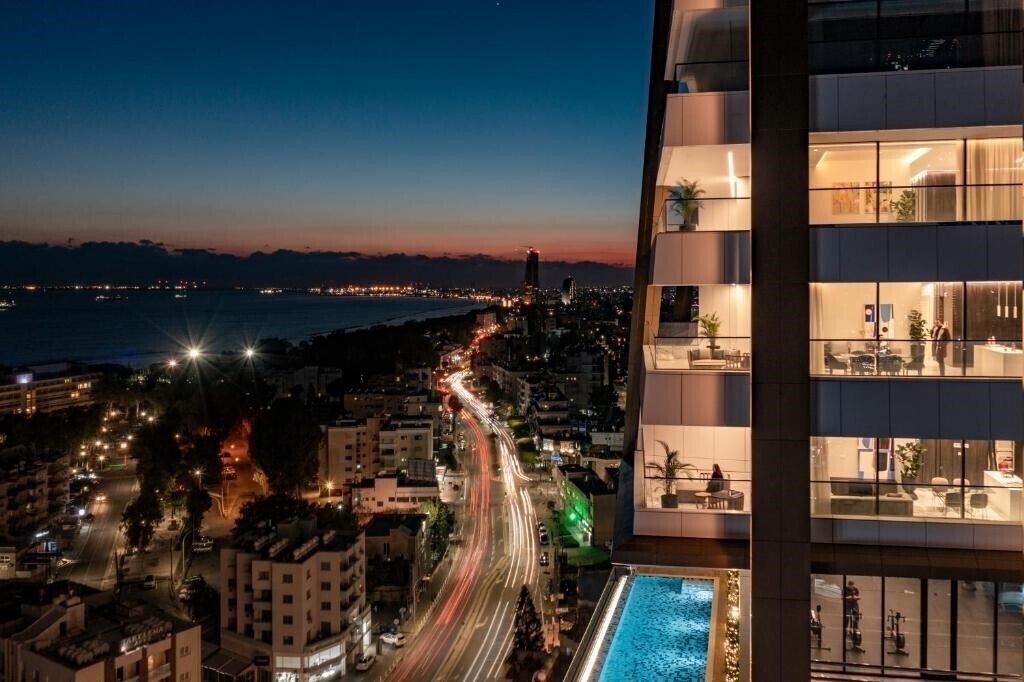 Территория The Icon Limassol 5*