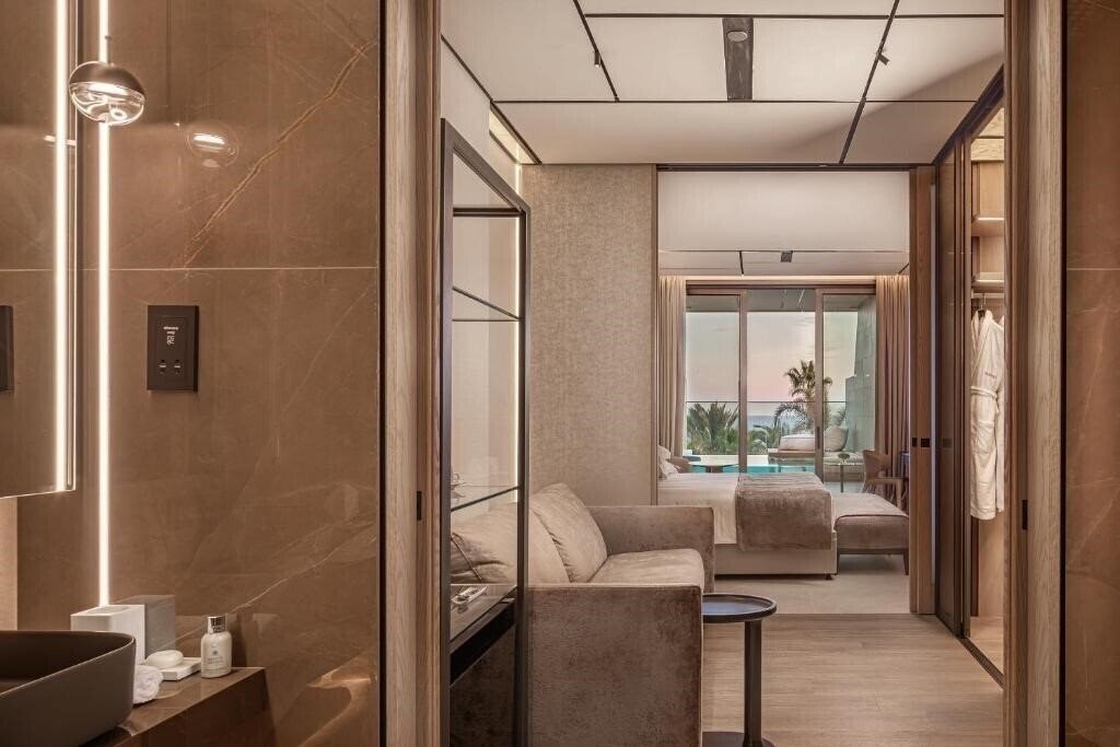 Фотографія Amathus Residences 5*