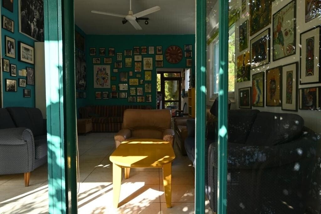 Апартаменти Lemongrass Hostel 2*