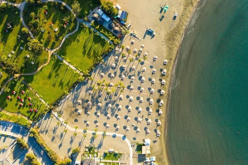 Зображення St. Raphael Resort & Marina 5*