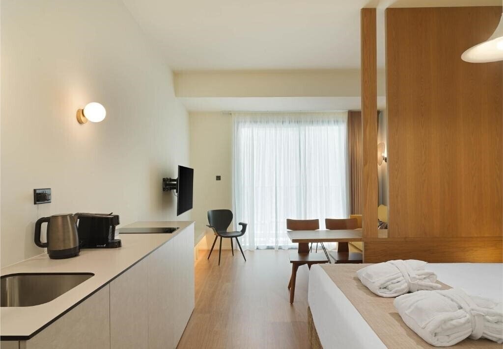 Вид Alinea Market Agora Square 5*