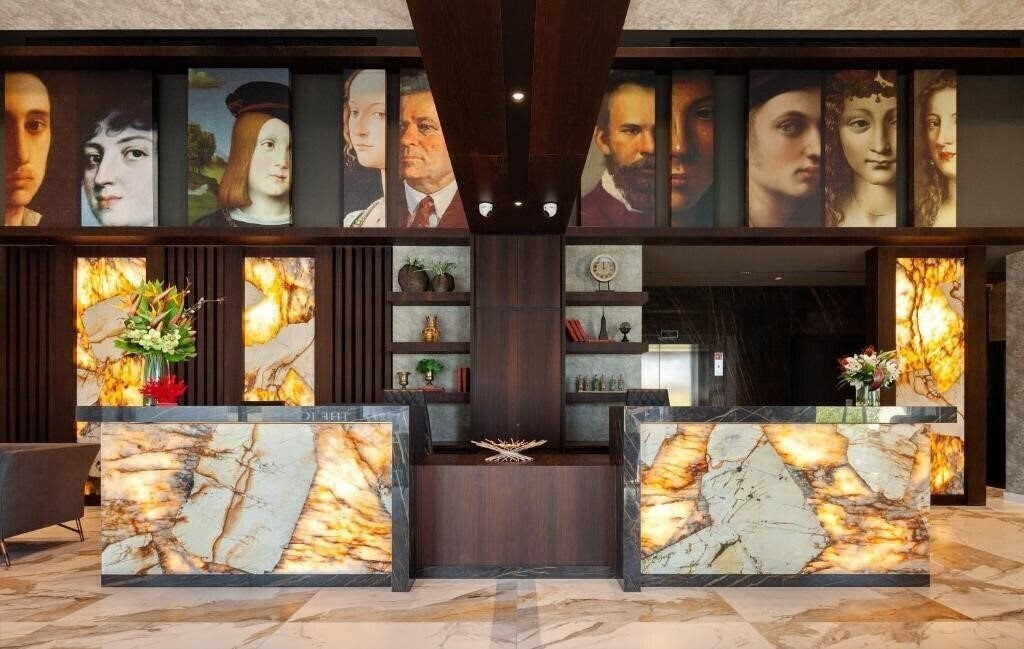 Вид Only Boutique Suites & Residences 5*