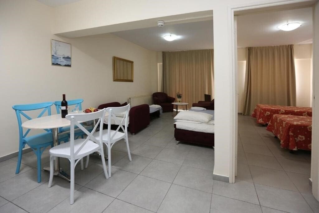 Территория Sunquest Gardens Holiday Resort HV-1