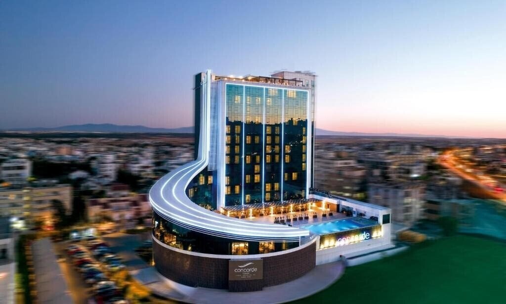 Готель Concorde Tower Hotel 5*