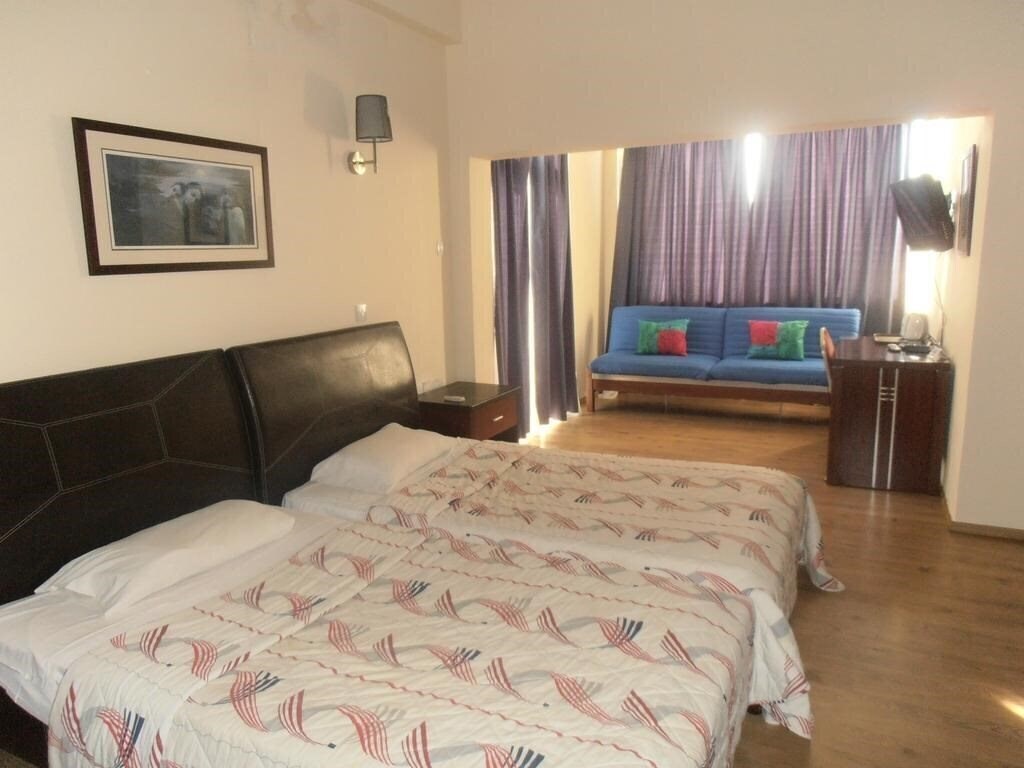Вид Executive Suites 3*
