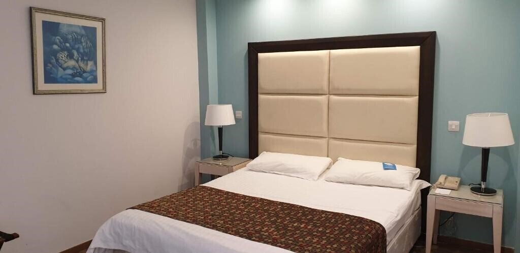 Вид Castelli Hotel (ex. Castelli) 3*