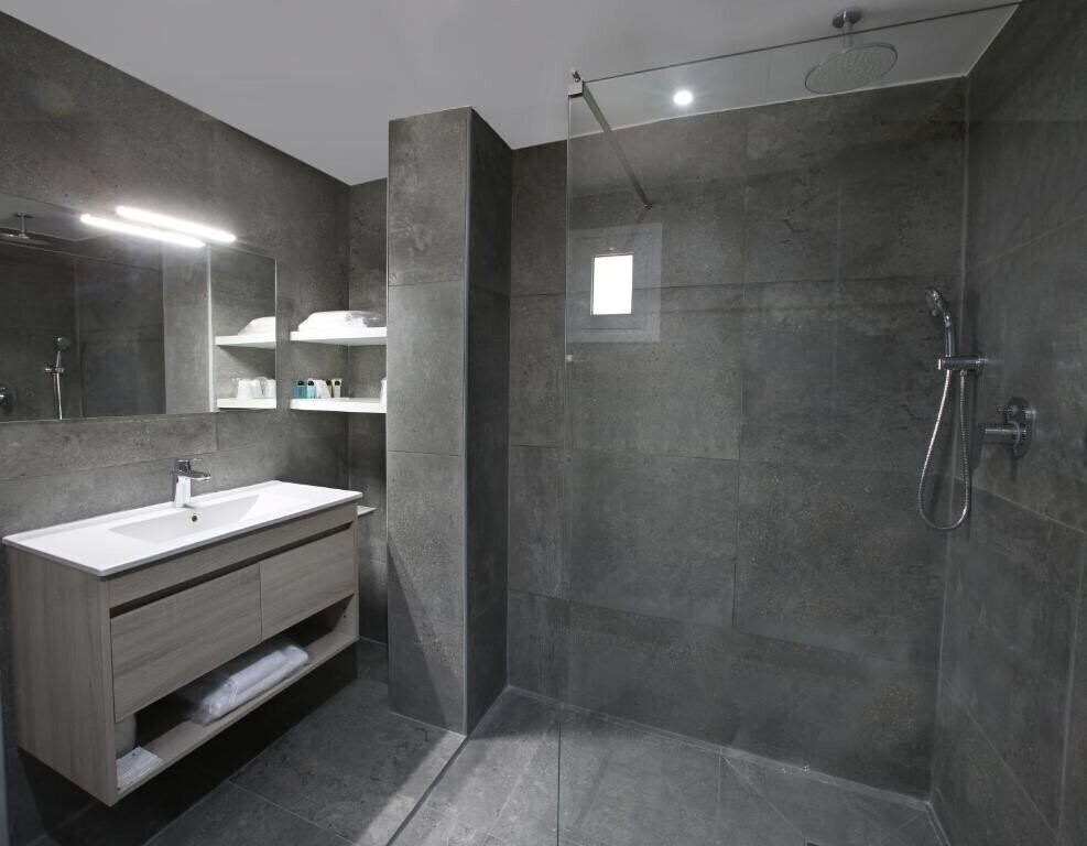 Фотографія Centrum Hotel 3*