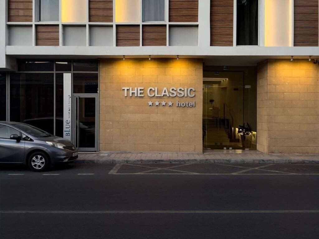Готель Classic Hotel 3*