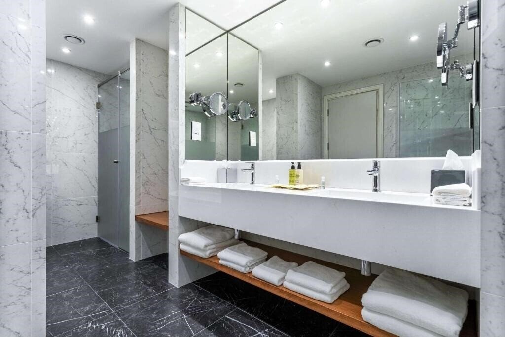 Зображення Hilton Park Hotel 4*