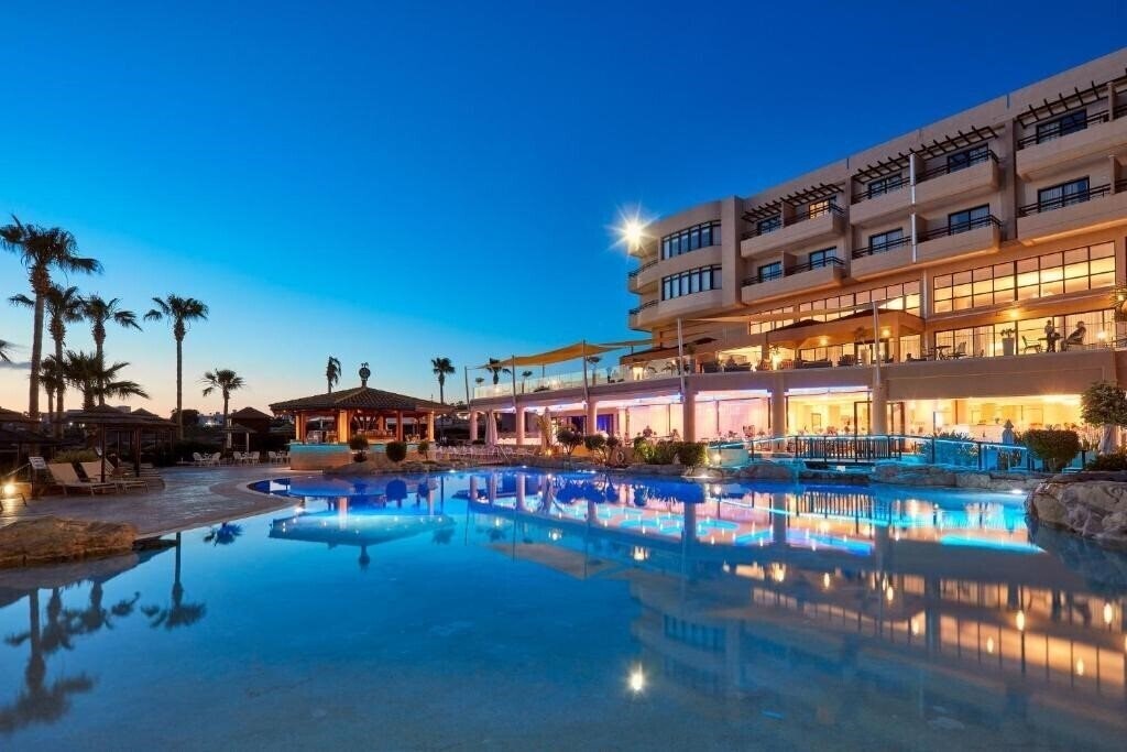 Готель Atlantica Golden Beach 4*