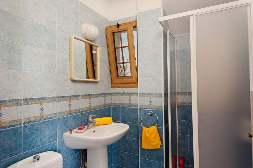 Апартаменты Panareti Coral Bay Hotel 4*