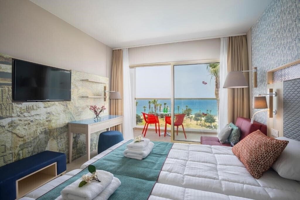 Зображення Laura Beach Hotel 4*