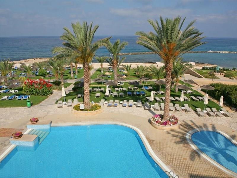 Территория St George Garden & Suites Apart 4*