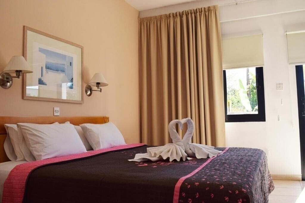 Картинка Anna Hotel Apartment 3*