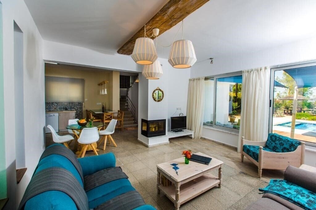 Апартаменти Villa Mediterranean Coast Deluxe 3*