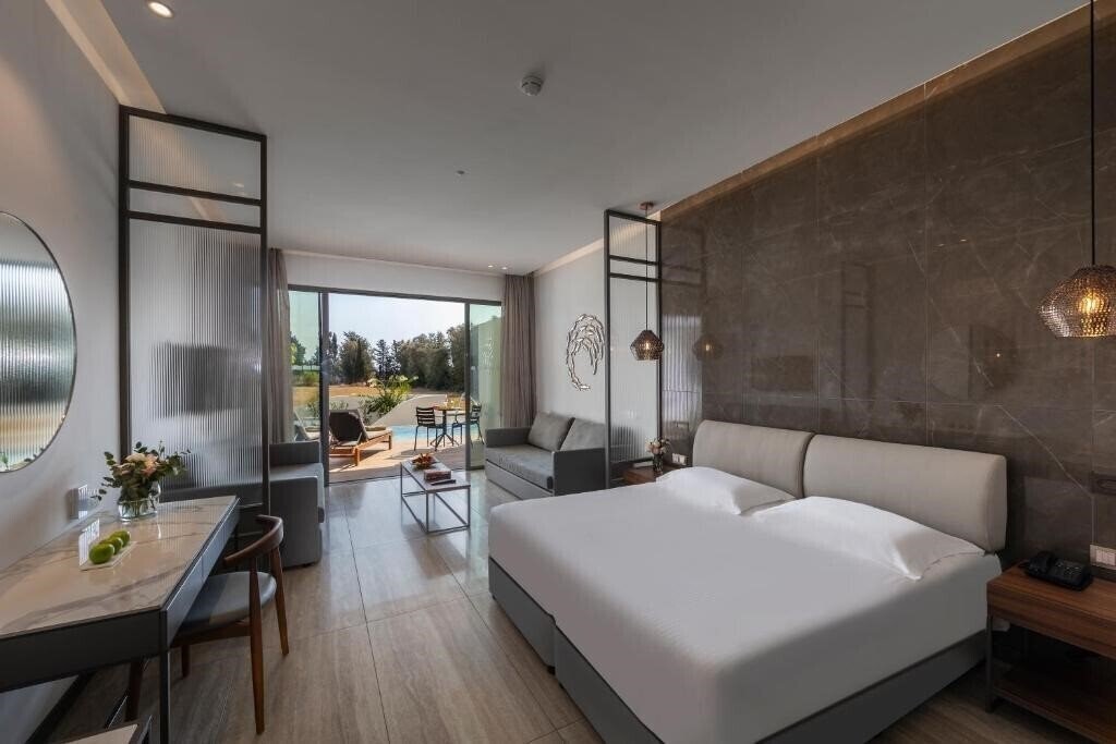 Панорама Aliathon Ionian 4*