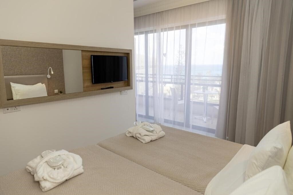 Фотографія Venus Beach 5*