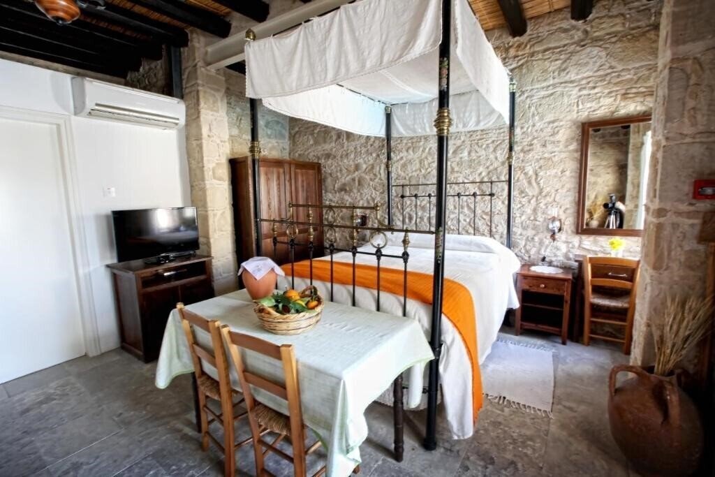 Вид Leonidas Village Houses 3*