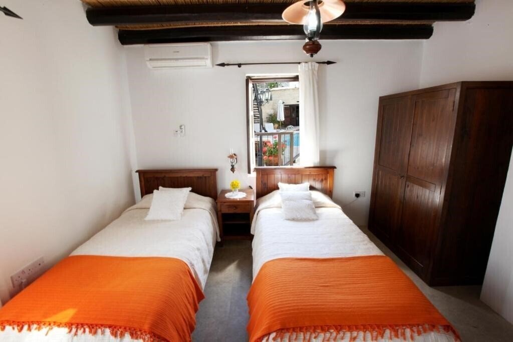 Апартаменты Leonidas Village Houses 3*