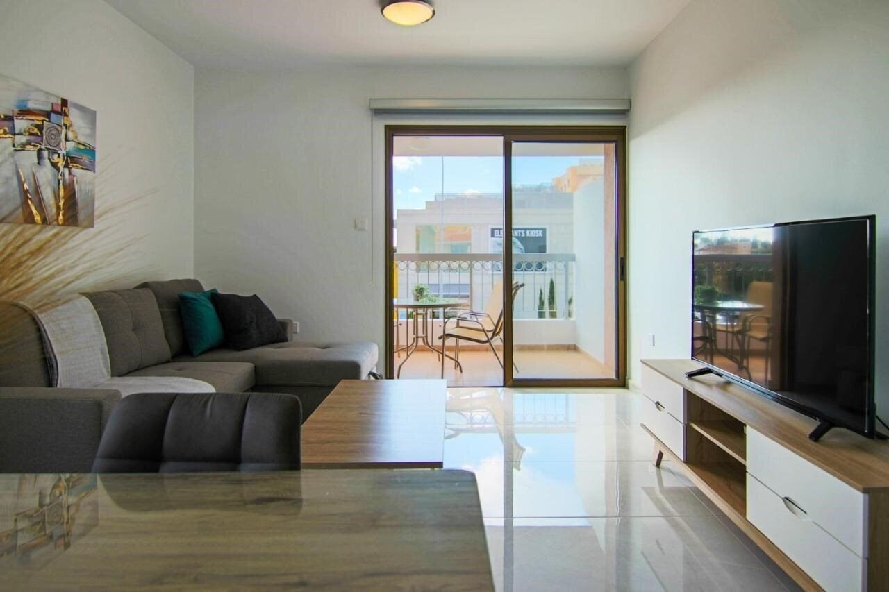 Фото Phaedrus Living: Cityview Luxury Flat Georgos 203 4*