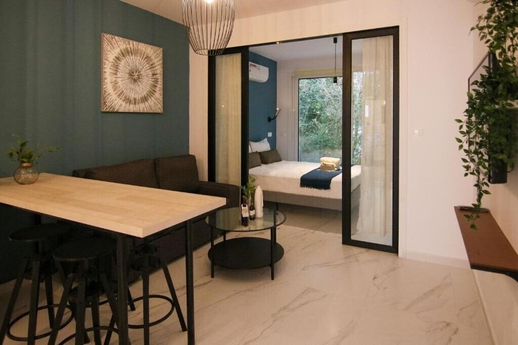 Вид Phaedrus Living: Seaside Romantic Flat Limnaria 123 4*