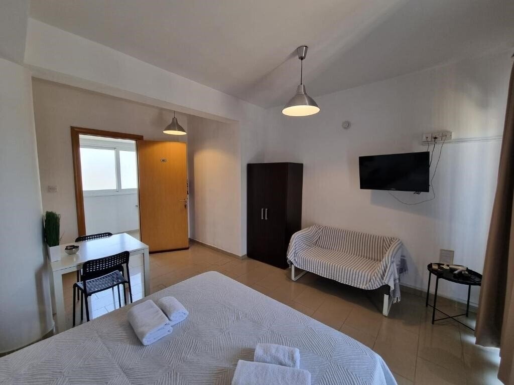 Панорама Valentinos Apartments 3*
